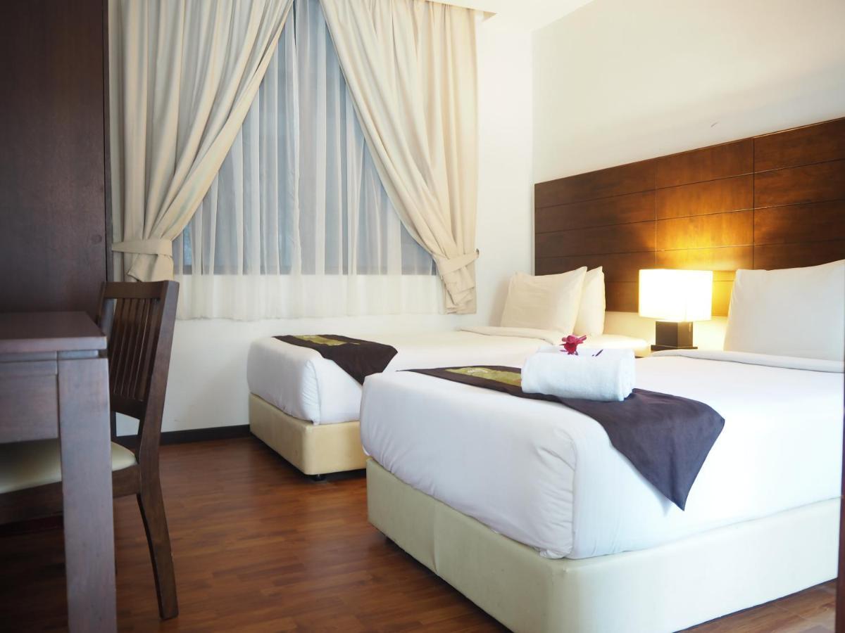 Samsuria Beach Apartment Resort Cherating Ngoại thất bức ảnh